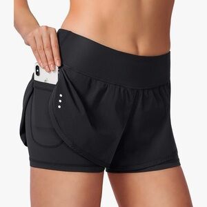 Soothfeel Women's Size XL Two in One Athletic Shorts w. Phone Pocket Fit Smaller